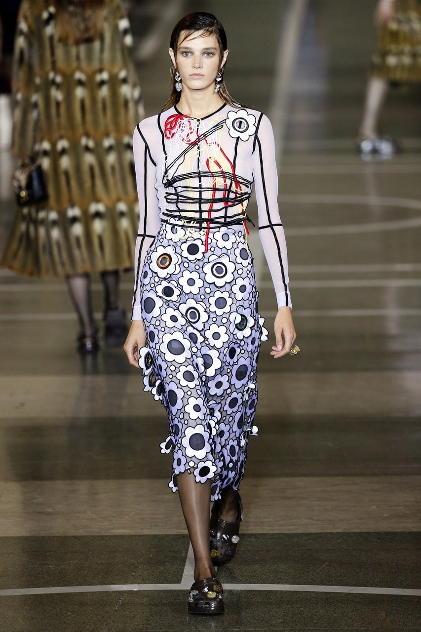 London Fashion Week Primavera/Estate 2017 Christopher Kane